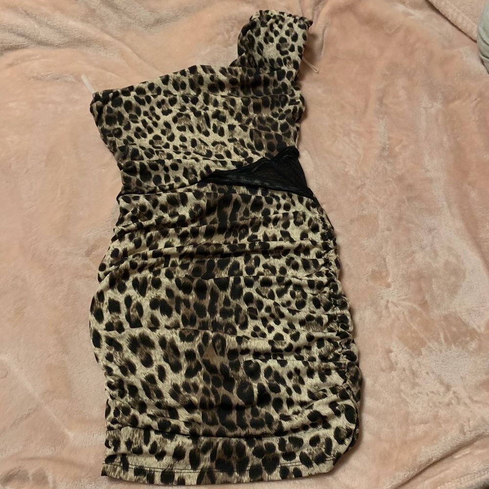 Leopard Party Dress - Picture 5 of 5